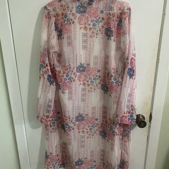 Joria Medium floral Shawl Cardigan - Picture 6 of 6